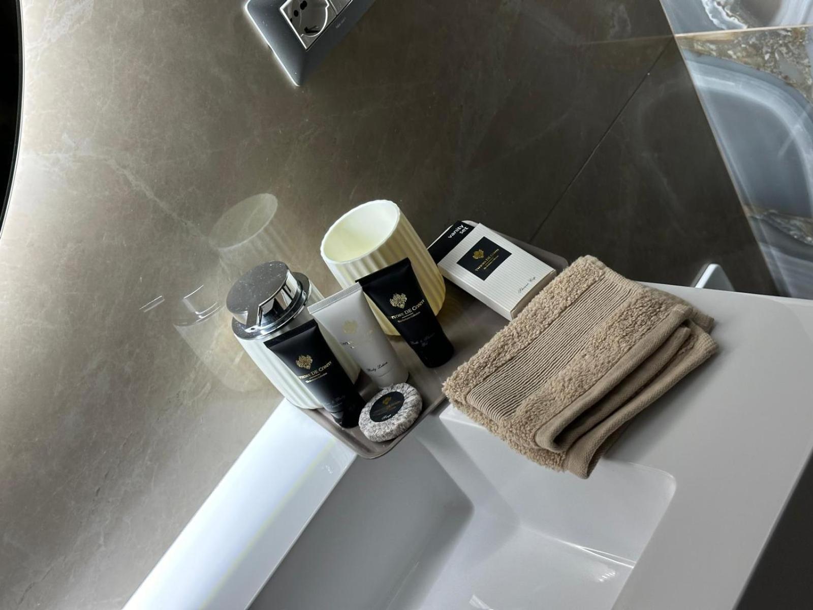 Deda & Fove Hotel Naples Luaran gambar