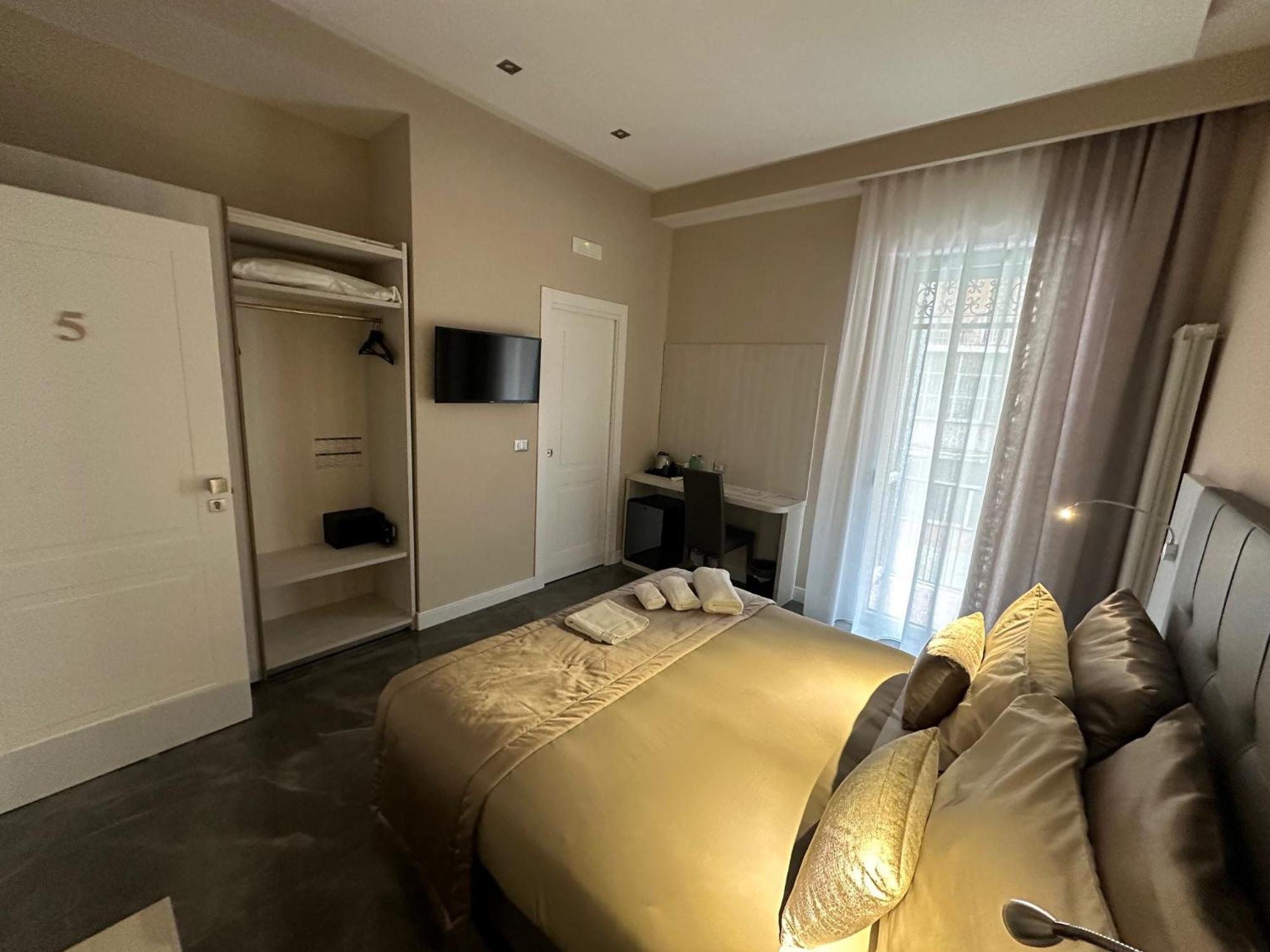 Deda & Fove Hotel Naples Luaran gambar