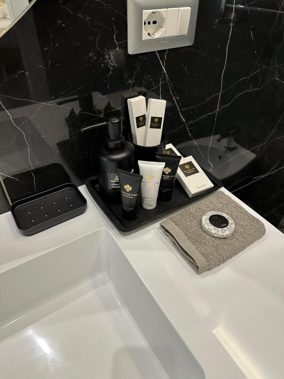 Deda & Fove Hotel Naples Luaran gambar