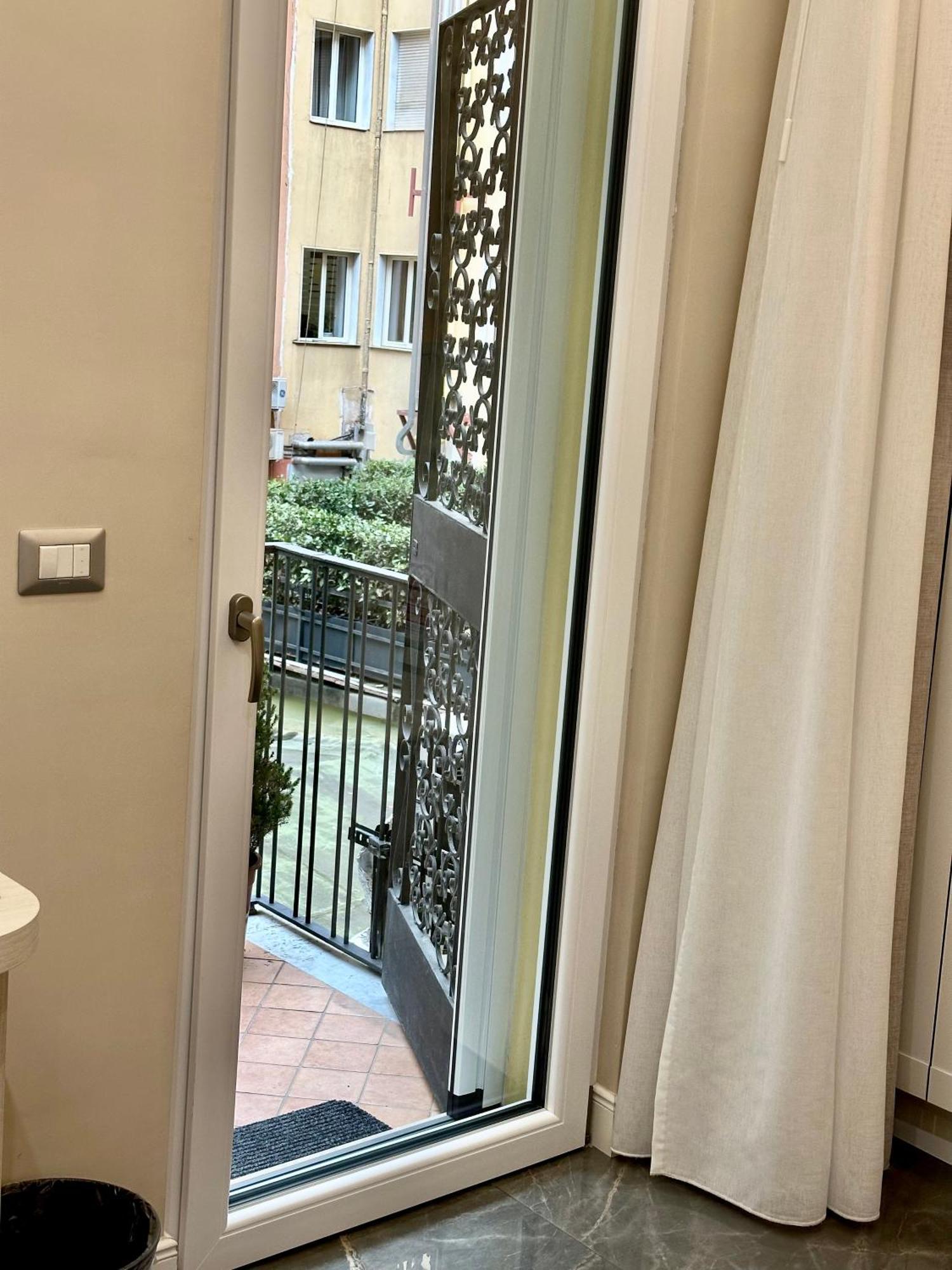 Deda & Fove Hotel Naples Luaran gambar